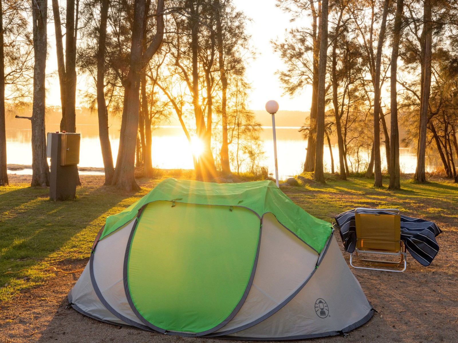best-waterfront-caravan-camping-sites-in-australia-lets-go-caravan