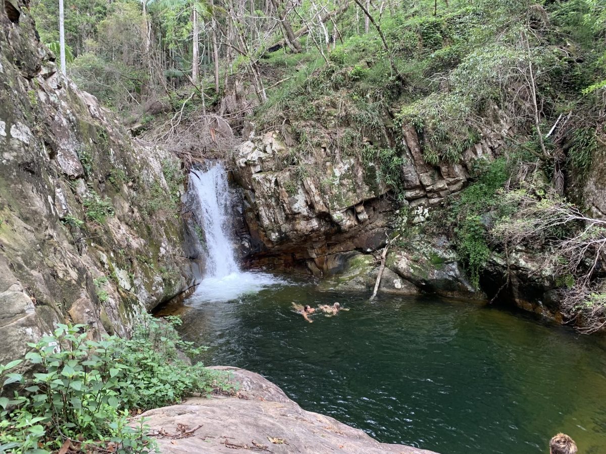 hiking qld